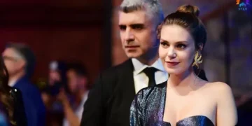 İstanbullu Gelin Serialı - Sevgi və Taleyin Rəqsi